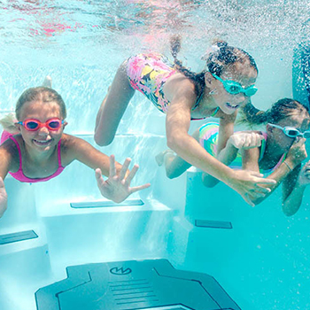 Kids Underwater.