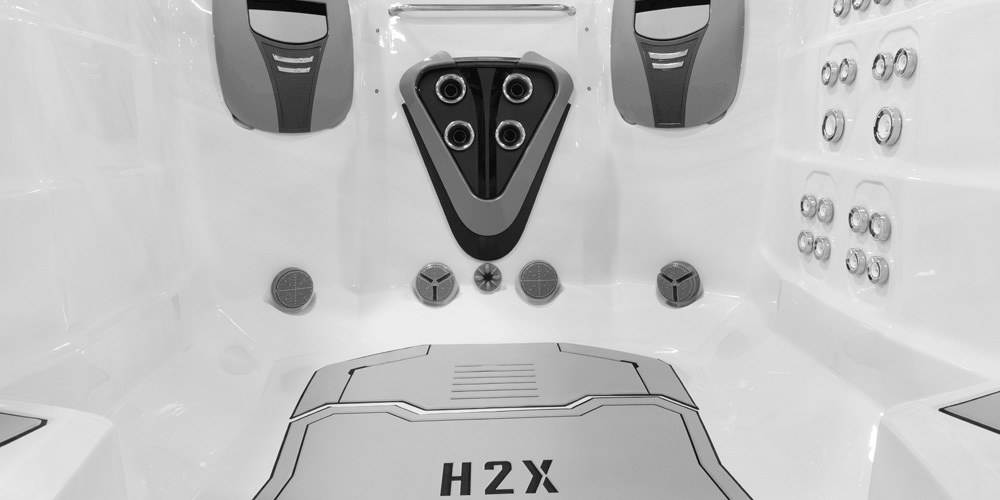 View of the VIP propulsion in a Trainer 12.